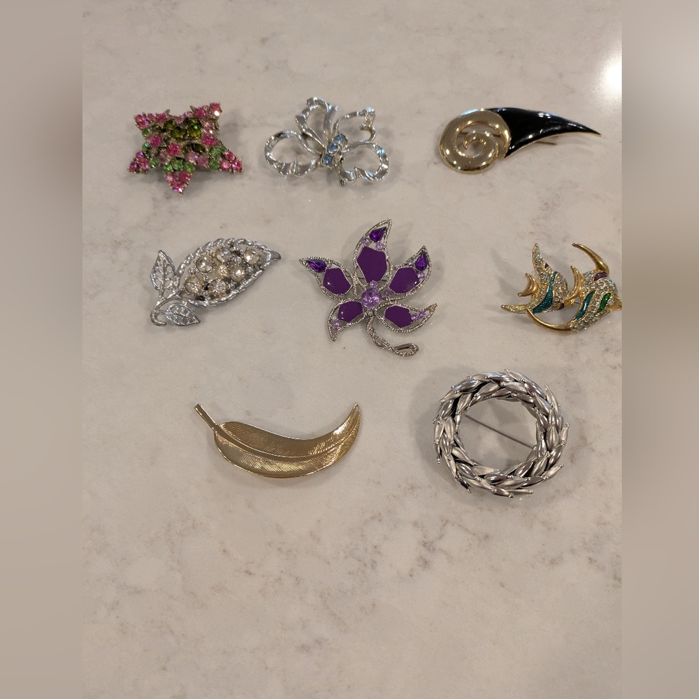Set Of 8 Brooches